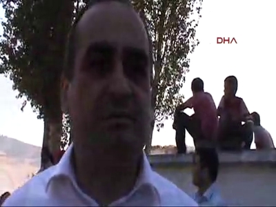 3 ev ve 1 cami kül oldu