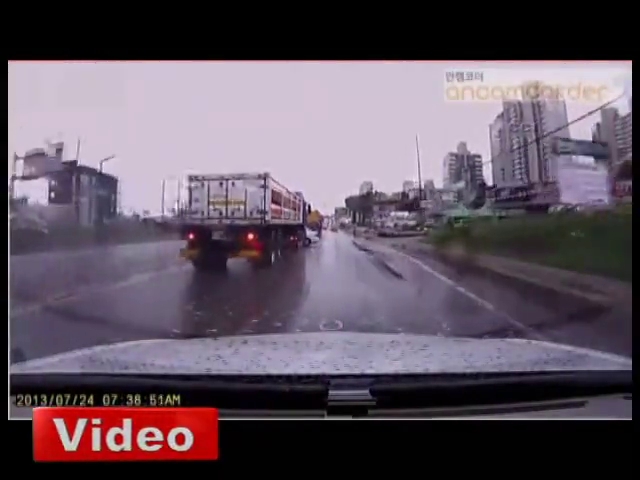 İşte dünyanın "en uzun süreli" trafik kazası!