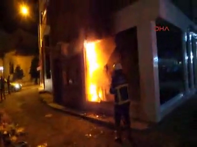 Giyim mağazasında korkutan yangın