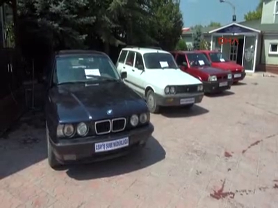 Çalınan otomobillerine yıllar sonra kavuşma sevinci