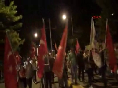 Sİlivri'ye gidemedler yürüyüş yaptılar