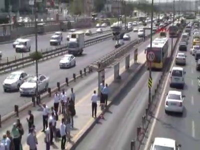 Bomba paniği E-5'i felç etti