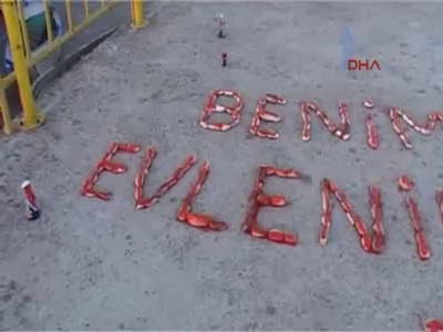 Deniz feneri altında evlenme teklifi