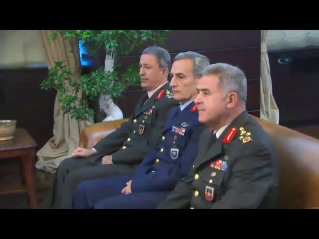 Başbakan kuvvet komutanlarını kabul etti