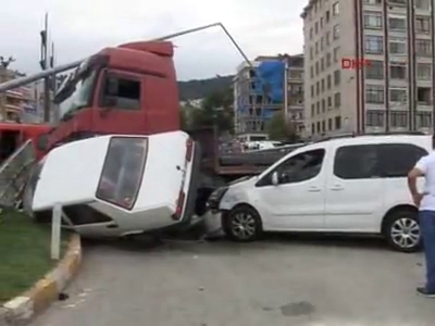 Bu kazada yaralanan bile olmadı