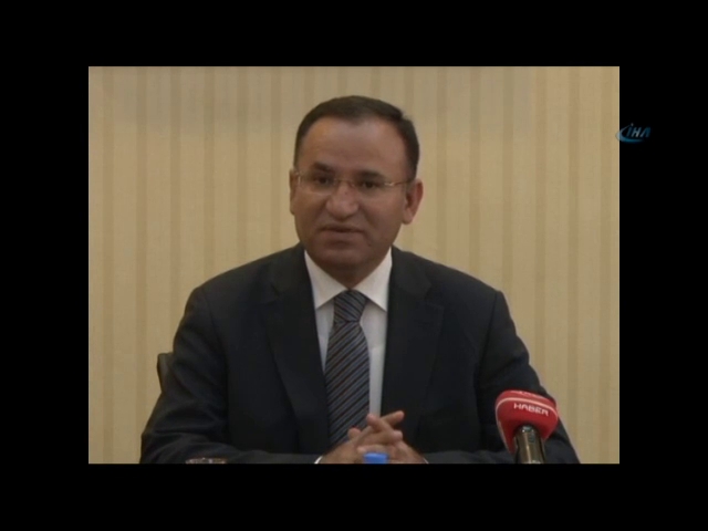 "Hacılar Mekke'de, darbeciler Kahire'de buluşur"
