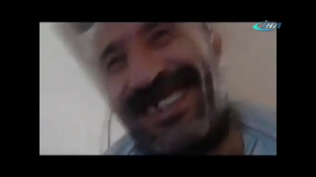 İnternetin yeni fenomeni: "Hunharca gülen adam"