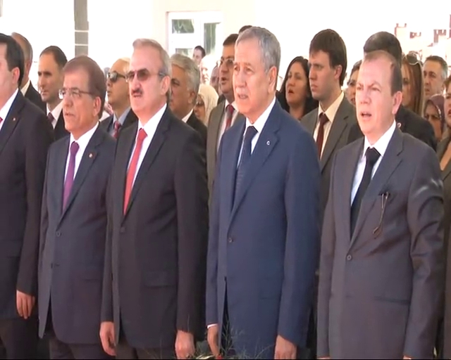 "Batı daralıyor, Türkiye büyümeye devam ediyor"