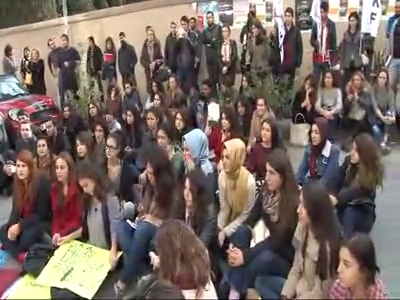 Sokakta ders işlediler