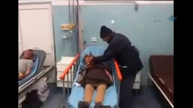 5 gündür aralıksız şarkı söylüyor