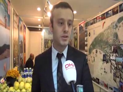 Bursa'da 1,5 kiloluk deveci armudu