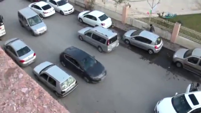 Uyuşturucu operasyonu kamerada