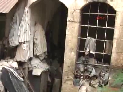 Evinden 3 kamyon çöp çıktı