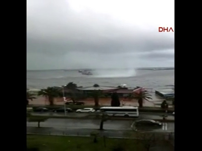 Zonguldak'ta oluşan hortum kamerada
