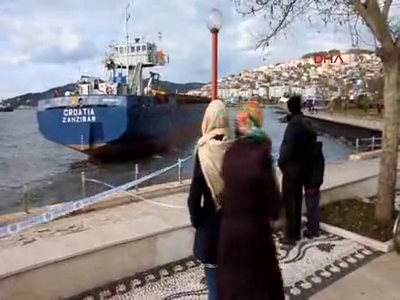 Karaya oturan gemi kurtarılamadı