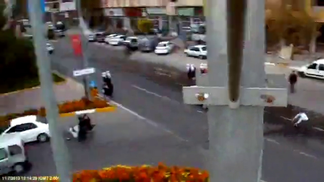 Trafik kazaları MOBESE'ye yansıdı