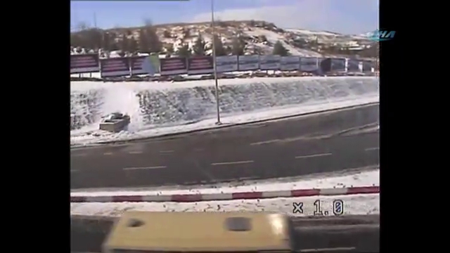 Yolu ikiye yaran patlama kamerada