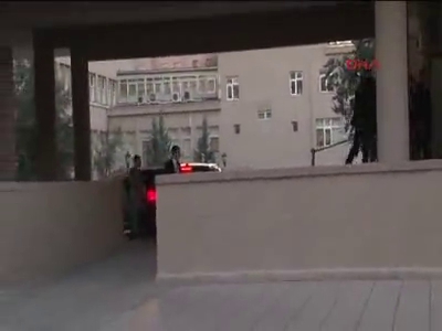 AK Parti'de iki bakan istifa etti