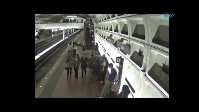 Metroda net uyarı: "Alkollü binmeyin"