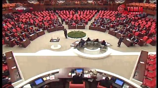 Yeni İçişleri Bakanı yemin etti