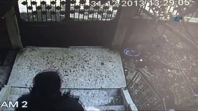 Çuvala doldurduklarını böyle çaldı