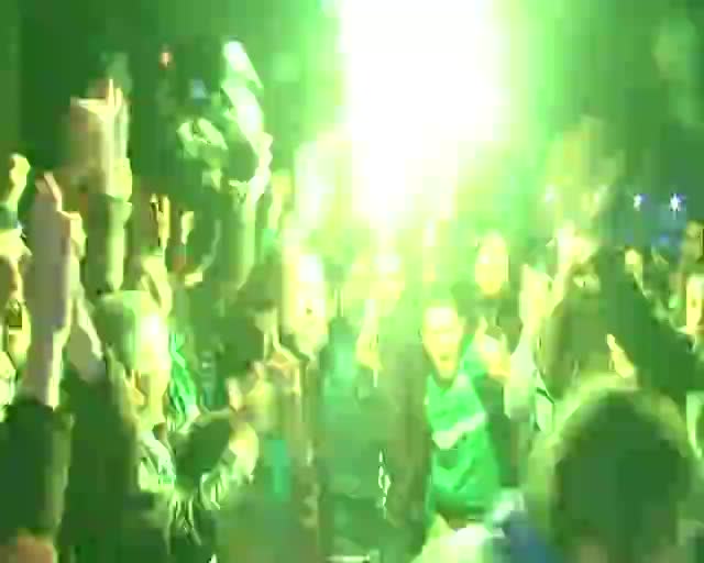 Bursaspor taraftarları Özlüce'yi bastı!