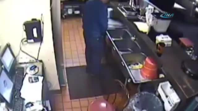 Bu görüntüden sonra pizza yiyemeyeceksiniz