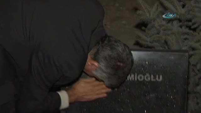 Fatih Hilmioğlu'nun ilk işi kabir ziyareti oldu