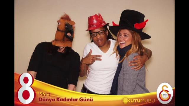Dört büyüklerden kadınlara mesajlar