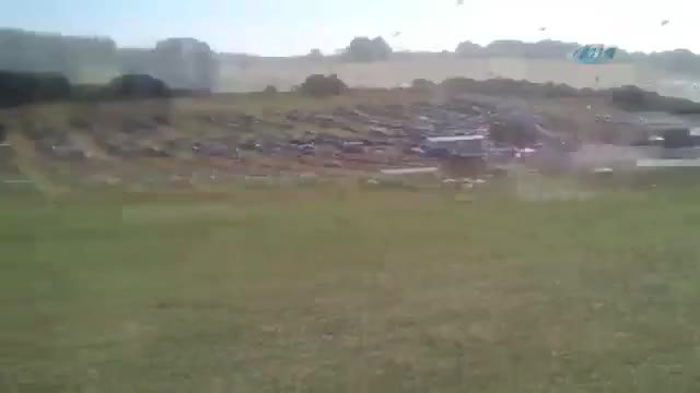 Helikopter düştü, izleyici öldü