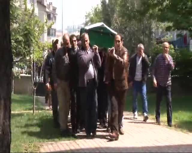 Bursa'da kahreden kazada babadan ölen oğluna son bakış