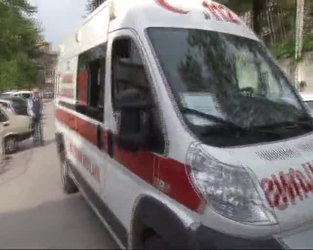 Bursa'da polise palayla saldırı!