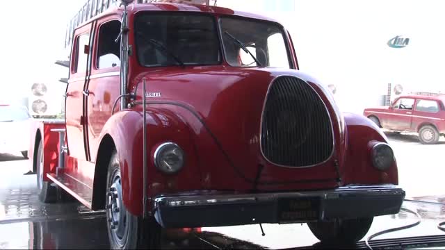 Bursa'da yanan ocakları söndüren klasik