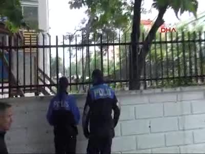 Okulda bomba paniği!