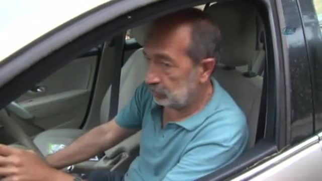 Araçlar ters döndü, çatılar uçtu