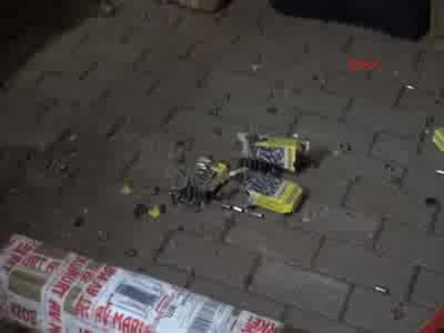 Mermi dolu kargo paketi yere düştü büyük panik yaşandı