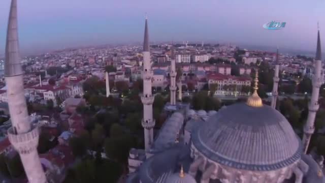 Minareye çarptı!