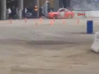 Drift yaparken çocuğa çarptı
