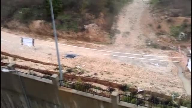 Bursa'da istinat duvarı böyle çöktü!