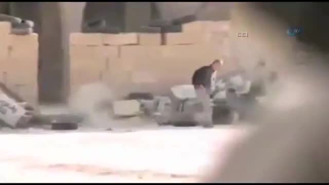 Kardeşini keskin nişancıdan böyle kurtardı