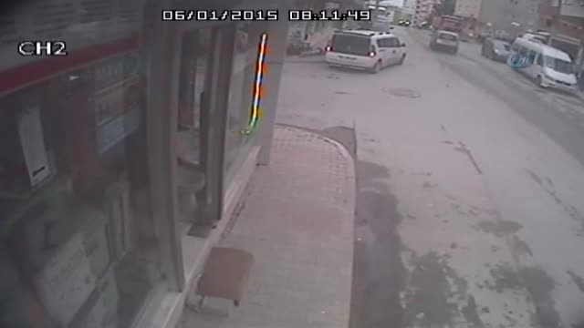 Sürücü unutkanlığının bedelini otomobiliyle ödedi