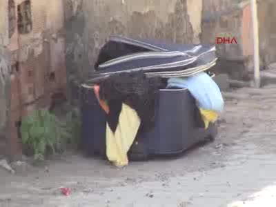 Bomba sandılar kadın cesedi çıktı!