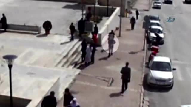 Dehşete düşüren kadın cinayeti kamerada