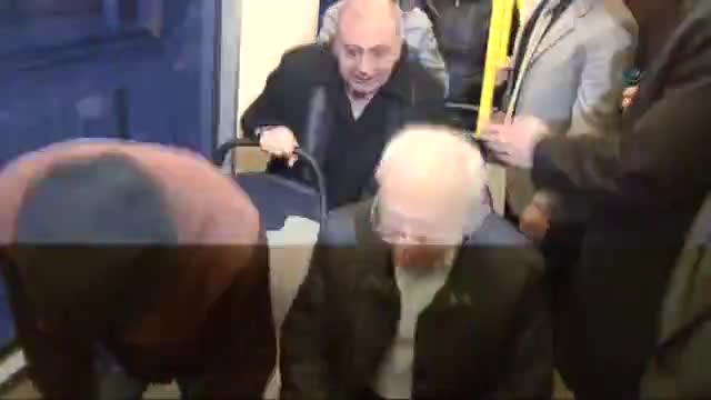 Kılıçdaroğlu metroda