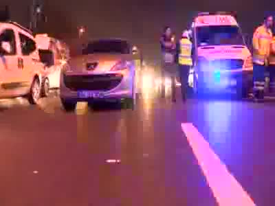 Otomobilin altında cesetle 5 kilometre gitti!