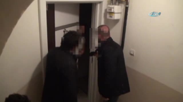 Uyuşturucu operasyonu polis kamerasında
