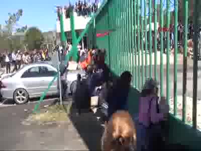 Nükleer santralin temel atma töreninde protesto sesleri
