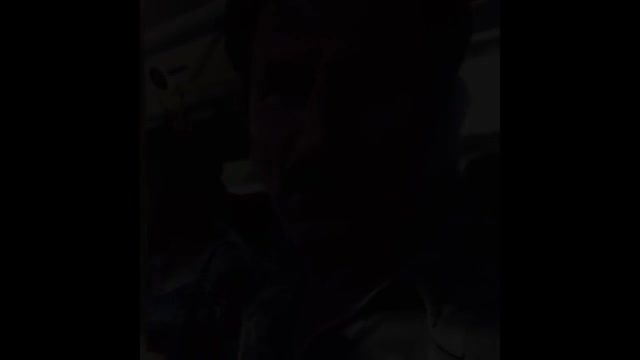 Beni yarım saattir elliyor!