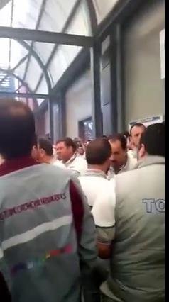 "Onurunuz varsa istifa edin!"