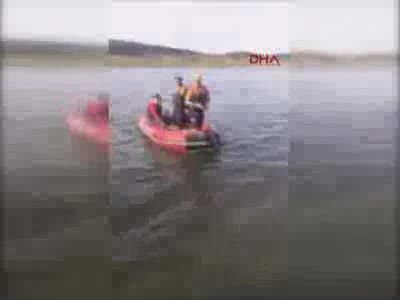 Kaçak avcıların attığı ağlar toplandı